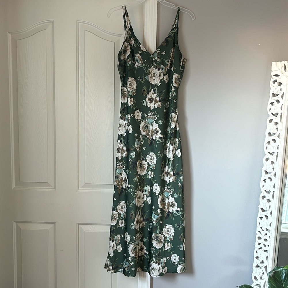 Red Dress boutique green floral midi dress
